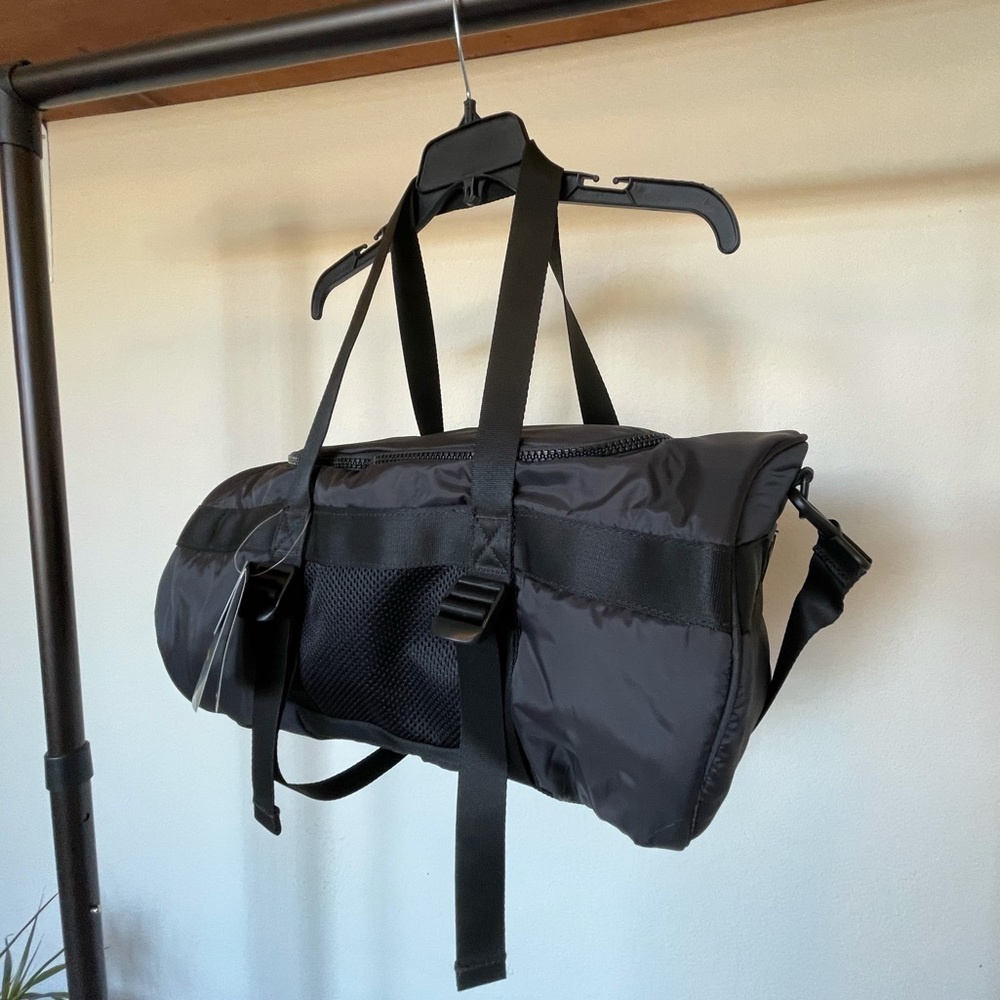 Under Armour | Motivator Duffle - Picture 4 of 6